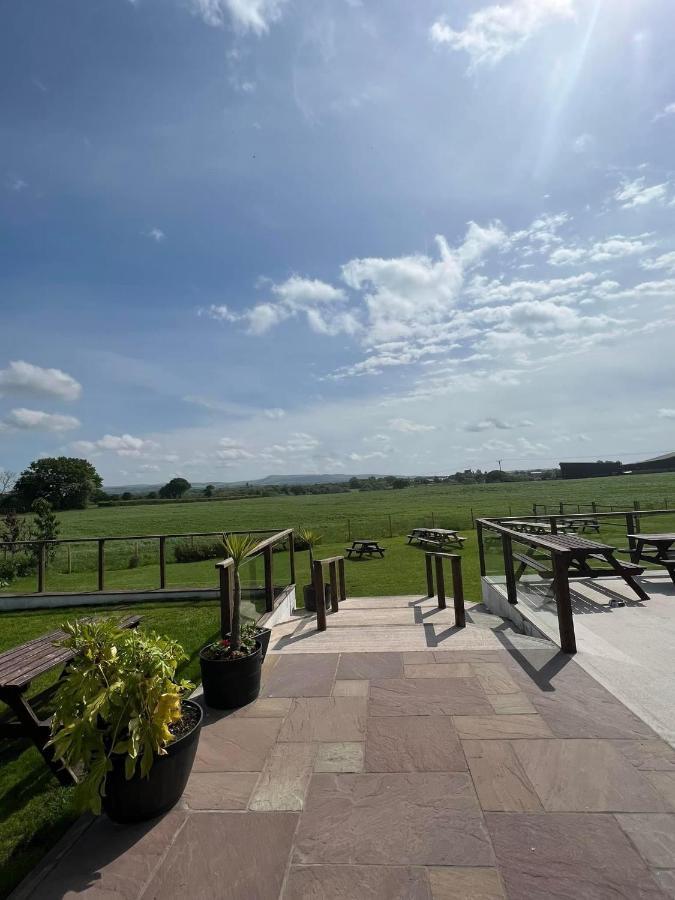 The Hinds Head Hotel Chorley  Ngoại thất bức ảnh